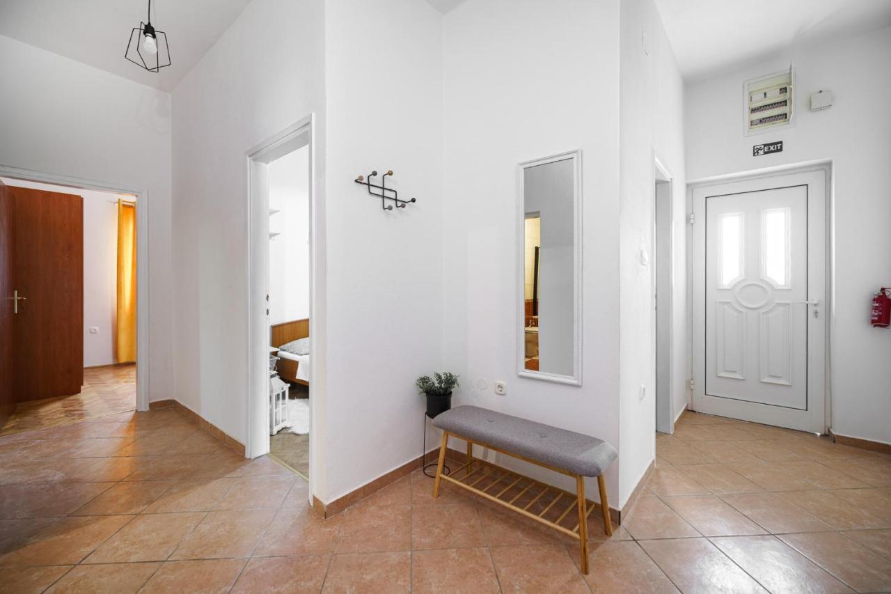 Apartman Rusula Vodice Eksteriør bilde