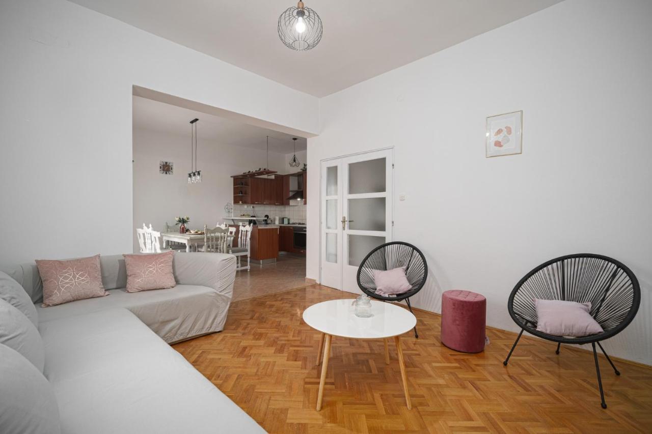 Apartman Rusula Vodice Eksteriør bilde