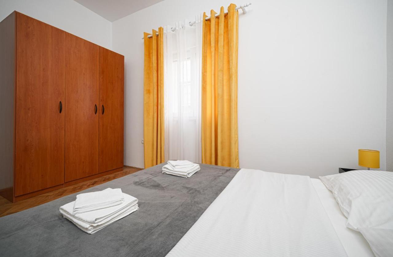 Apartman Rusula Vodice Eksteriør bilde