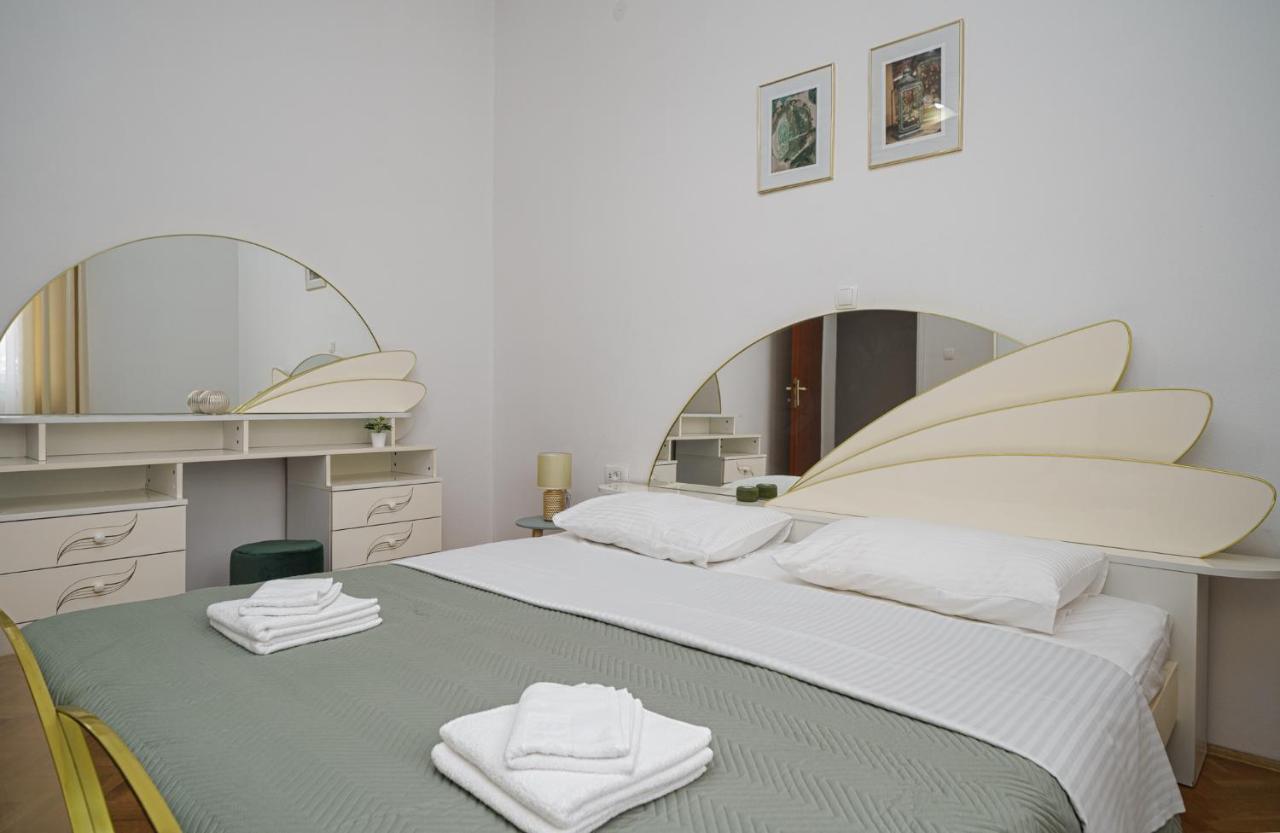 Apartman Rusula Vodice Eksteriør bilde