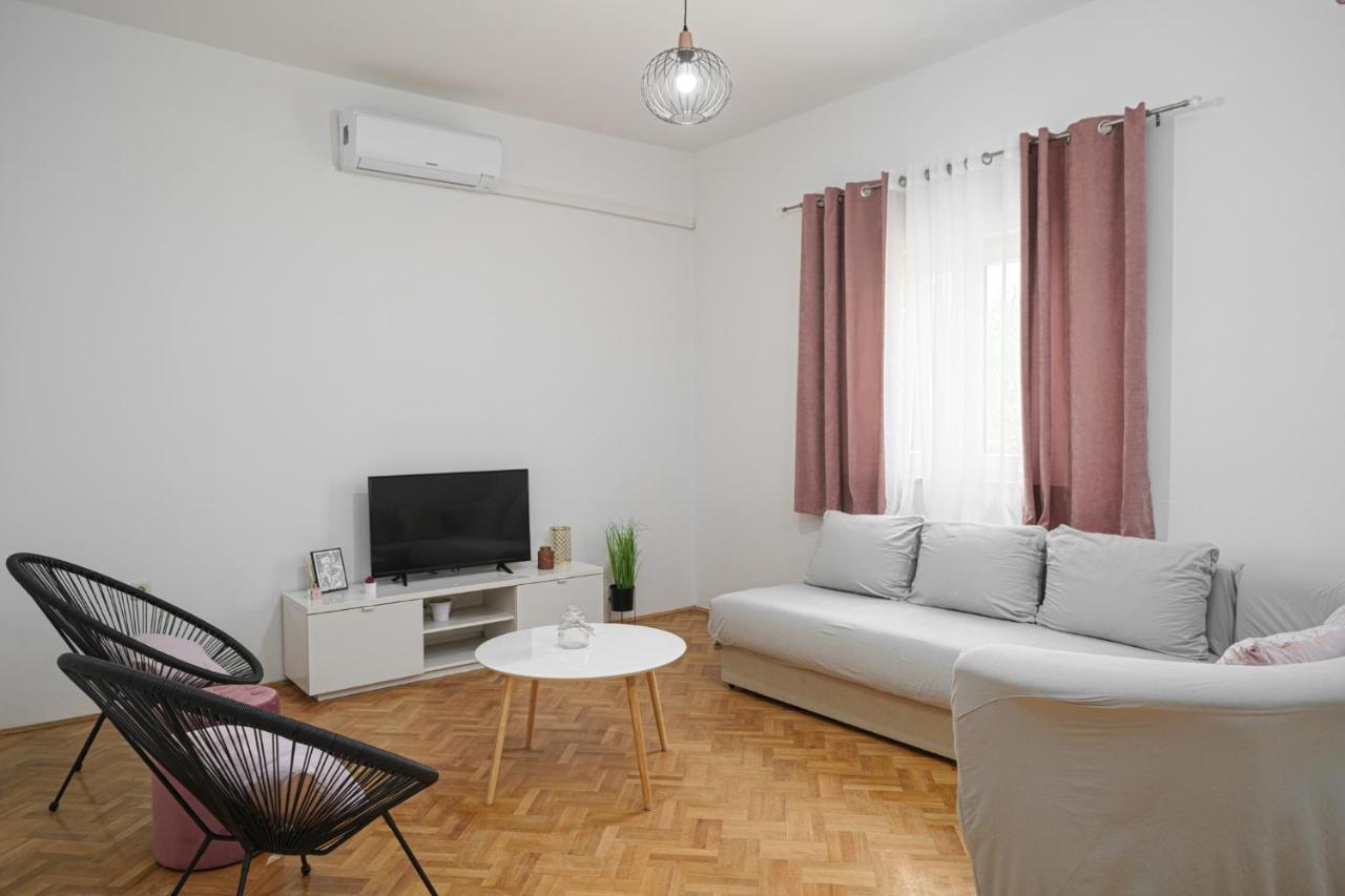 Apartman Rusula Vodice Eksteriør bilde